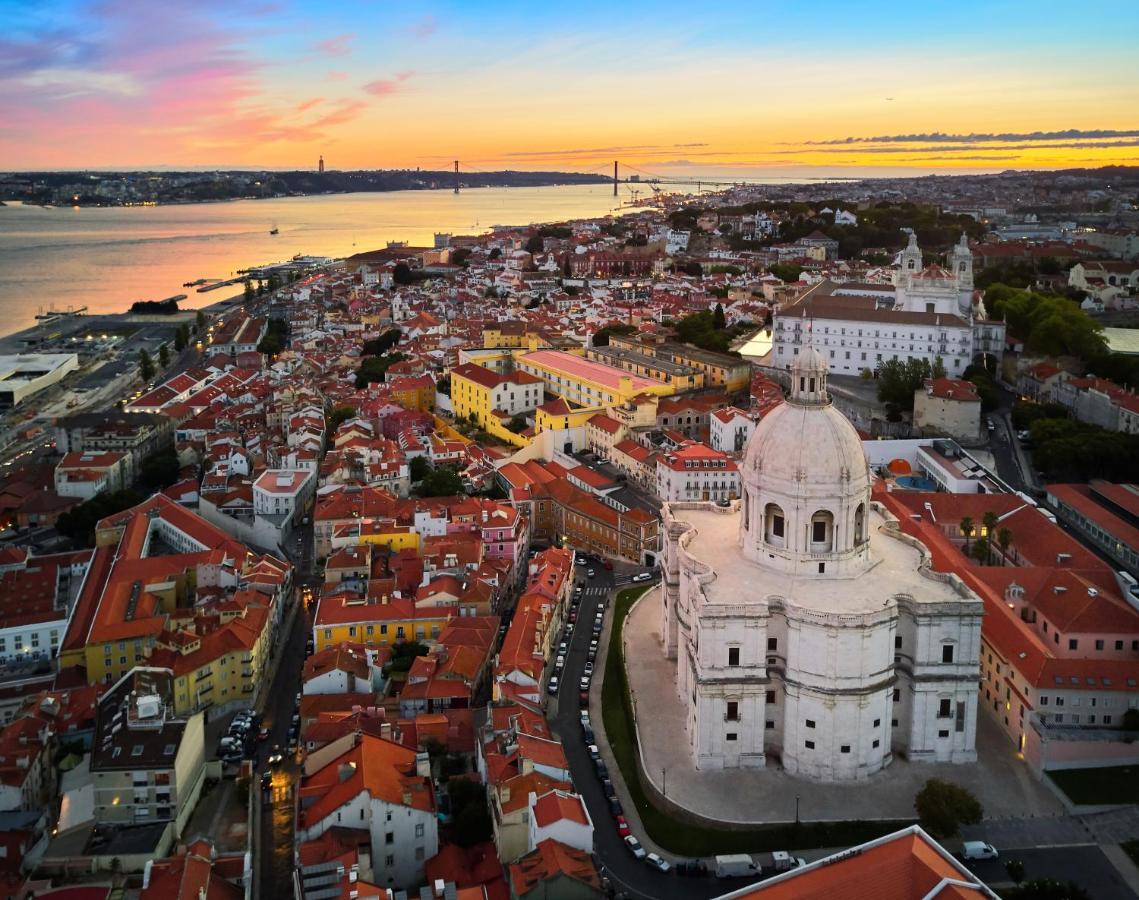Traditional Apartment With A Terrace, Ac And Fast Internet Lisboa Dış mekan fotoğraf
